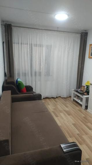 Garsonieră decomandată, mobilată în Sânpetru