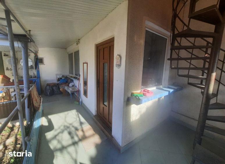 Casă cu 4 camere cu Canalizare în Gara Veche