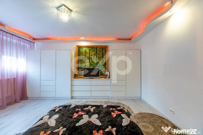 Casă cu 6 camere cu Teren 265 Mp în Mărgineni