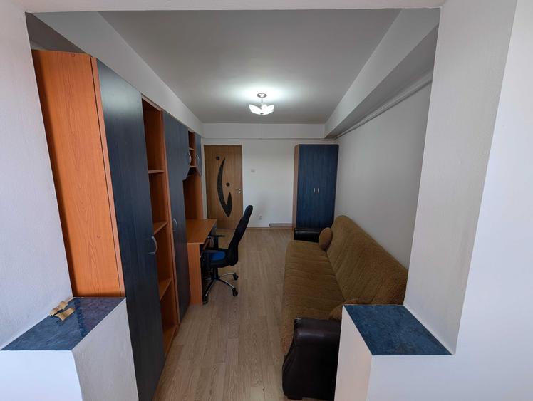 Apartament cu 3 camere decomandat în Mărăști