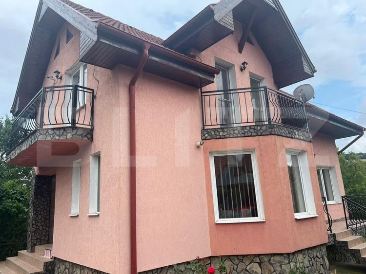 Casă individuală cu 7 camere cu Canalizare în Calea Sighisoarei