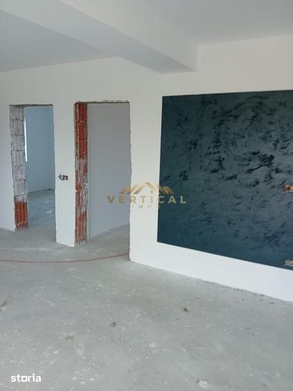 Casă cu 3 camere cu Teren 383 Mp în Vidra