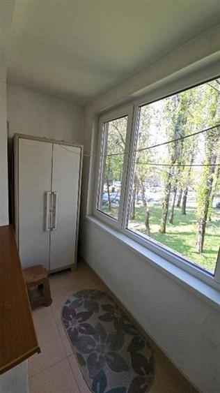 Apartament cu 3 camere decomandat, mobilat în Brâncoveanu