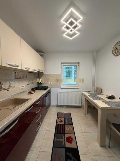 Apartament cu 2 camere decomandat, mobilat în Crângași