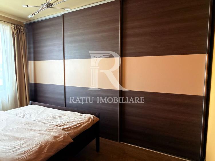 Apartament cu 3 camere decomandat, mobilat în Centru Civic