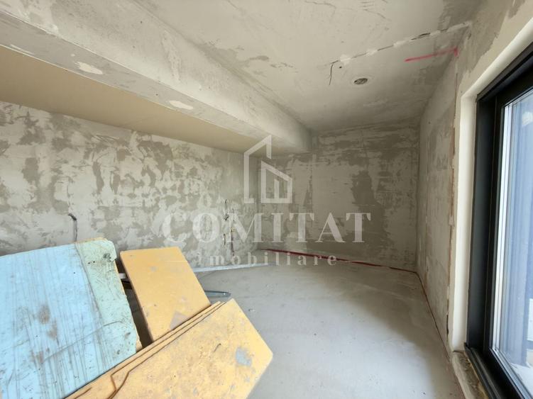 Apartament cu 4 camere semidecomandat în Zorilor