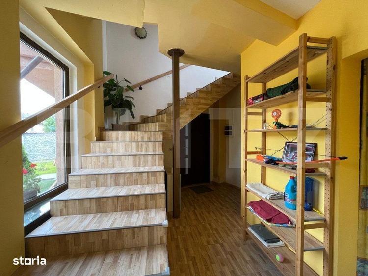 Casă cu 4 camere în Leamna de Jos