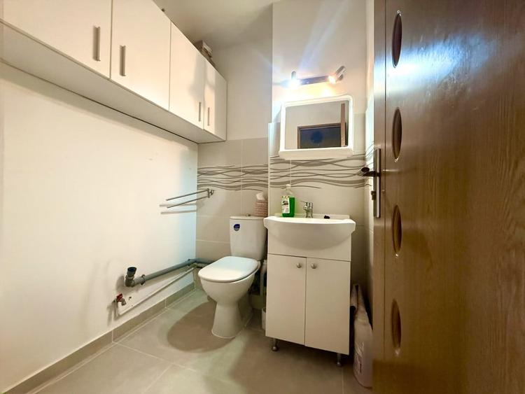 Apartament cu 3 camere decomandat, mobilat în Aradului