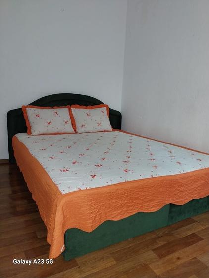 Apartament cu 2 camere semidecomandat în Craiovei