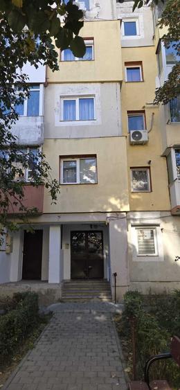 Garsonieră decomandată în Găvana