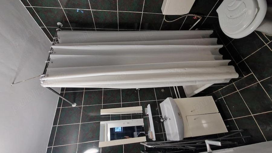 Apartament cu 4 camere decomandat în Decebal