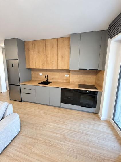 Apartament cu 2 camere decomandat în Centru Civic