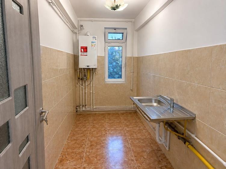 Apartament cu 2 camere decomandat, mobilat în Nerva Traian