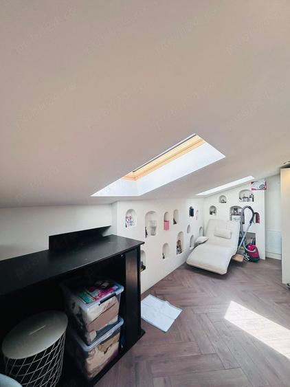 Casă cu 4 camere cu Teren 239 Mp în Central