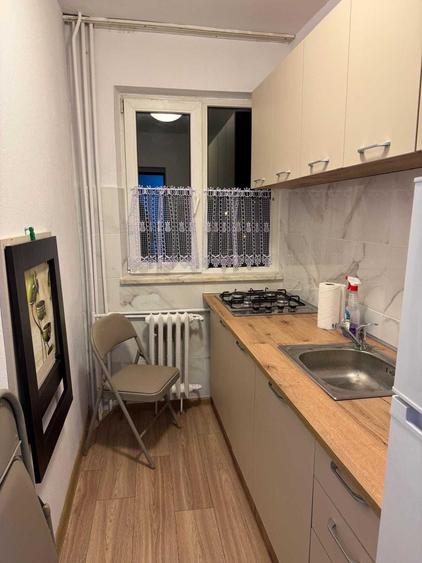 Apartament cu 2 camere decomandat în Complex Studențesc