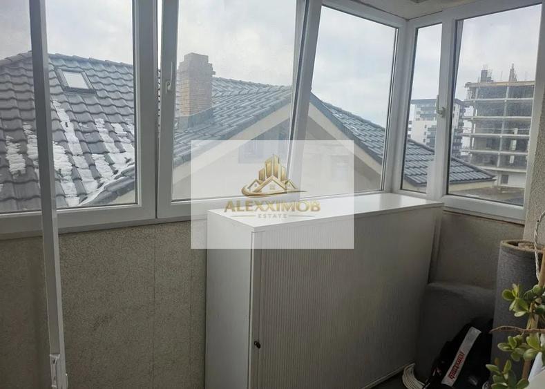 Apartament cu 3 camere decomandat, mobilat în Metalurgiei