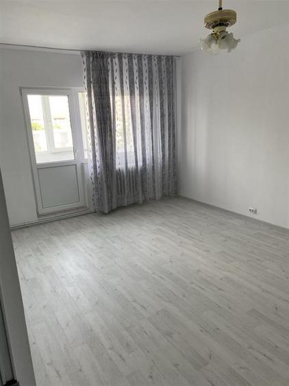 Apartament cu 3 camere decomandat, mobilat în Frumoasa