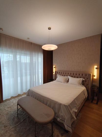 Apartament cu 4 camere în Băneasa