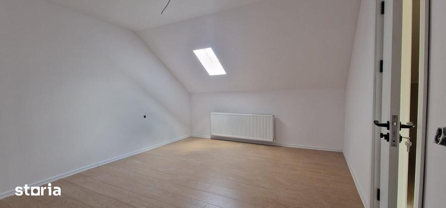 Casă cu 4 camere cu Teren 280 Mp în Lumina