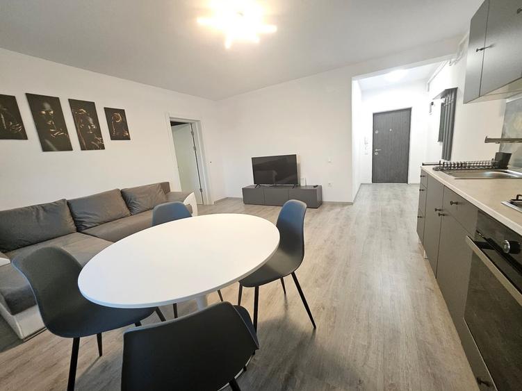 Apartament cu 2 camere decomandat în Ștefănești