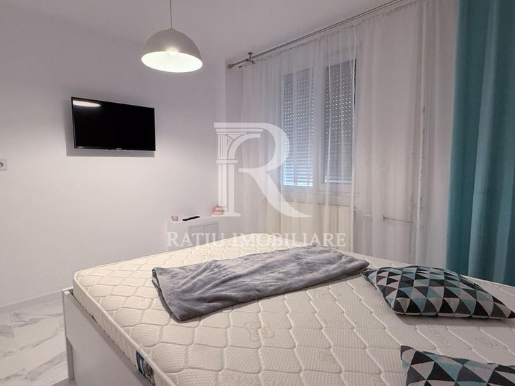Apartament cu 3 camere decomandat, mobilat în Nufărul