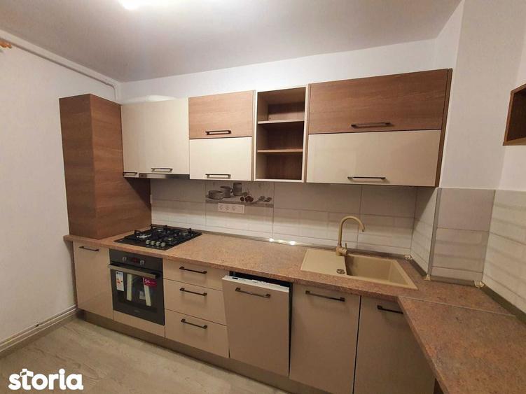 Apartament cu 2 camere decomandat în Libertății