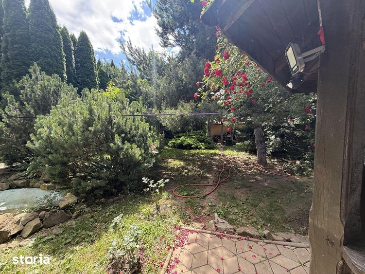 Casă cu 4 camere cu Teren 1700 Mp în Central