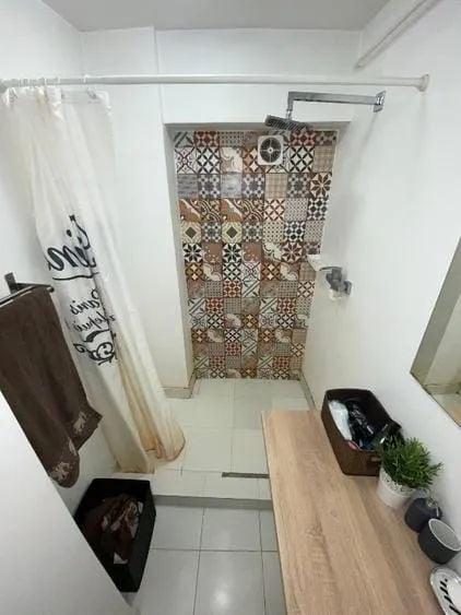 Apartament cu 3 camere decomandat în Calea Călărașilor