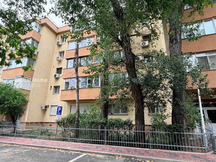 Apartament cu 2 camere decomandat, mobilat în Decebal