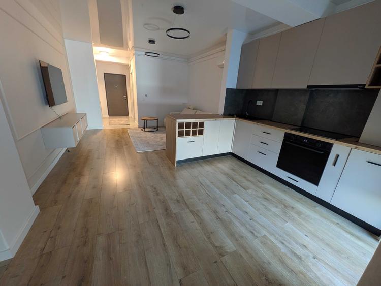 Apartament cu 2 camere semidecomandat în Rediu