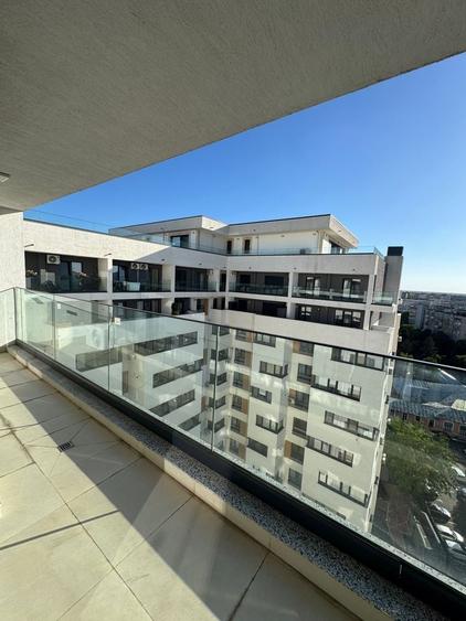 Apartament cu 3 camere decomandat, mobilat în Parcul Carol
