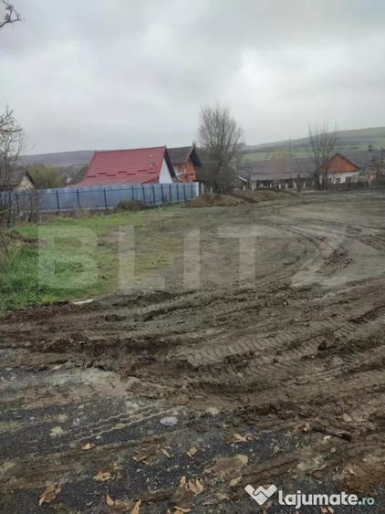 Teren intravilan, 3000 mp, zona Madaras - 1