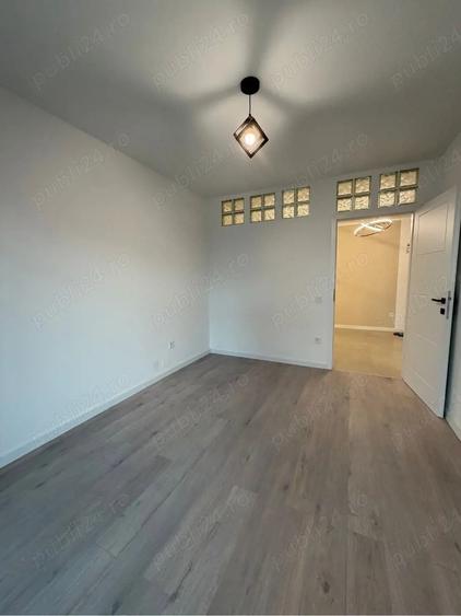 Apartament cu 3 camere semidecomandat în Florești