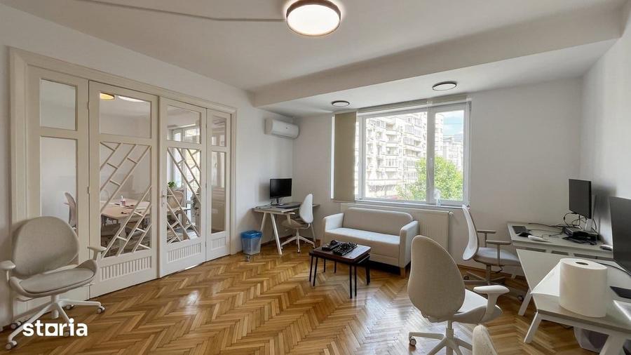 Apartament cu 3 camere decomandat în Centrul Istoric