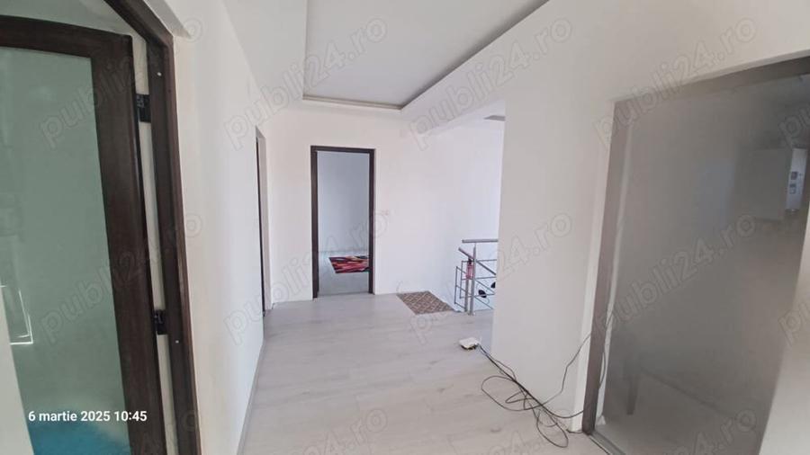 Spațiu comercial, de 380 mp, în Coșereni