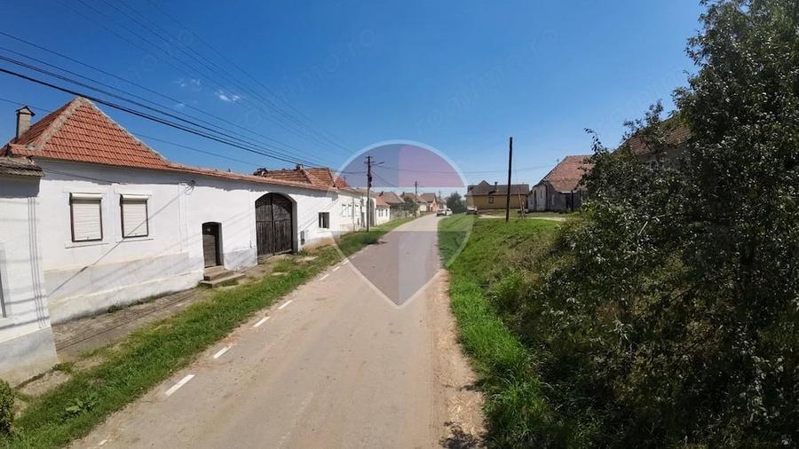 Casă cu 2 camere cu Teren 1169 Mp în Țapu