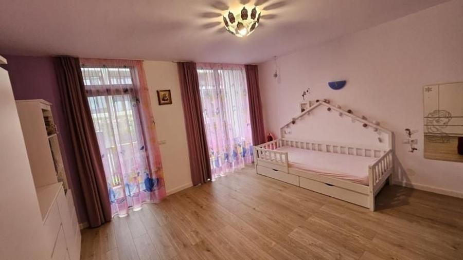 Duplex cu 4 camere cu Canalizare în Iris