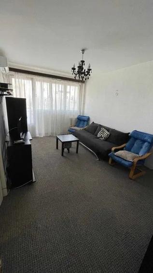Apartament cu 2 camere semidecomandat, mobilat în Titan — fotografia 1