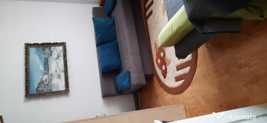 Apartament cu 2 camere decomandat în Răcădău