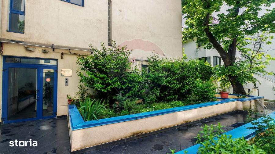 Apartament cu 3 camere, mobilat în Aviatorilor