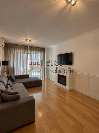 Apartament cu 3 camere semidecomandat în Aviației