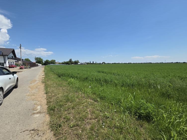 Teren Construcții intravilan de 400 mp, în Vernești