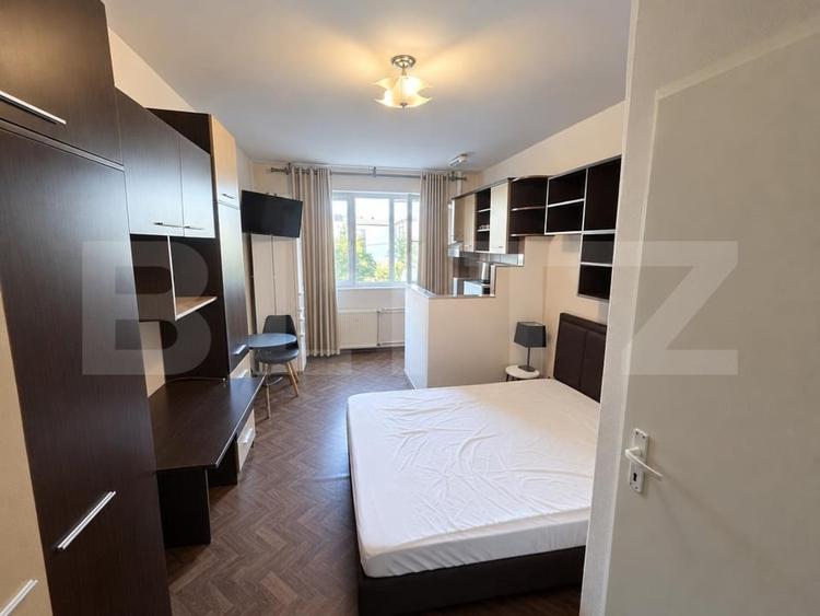 Garsonieră decomandată, mobilată în Dâmbul Rotund