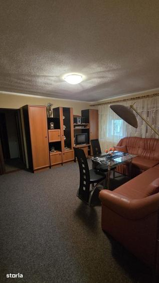 Apartament cu 2 camere semidecomandat în Micro 16