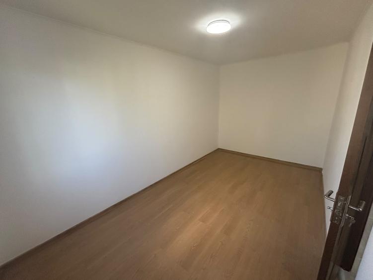 Apartament cu 3 camere nedecomandat în Alexandru cel Bun