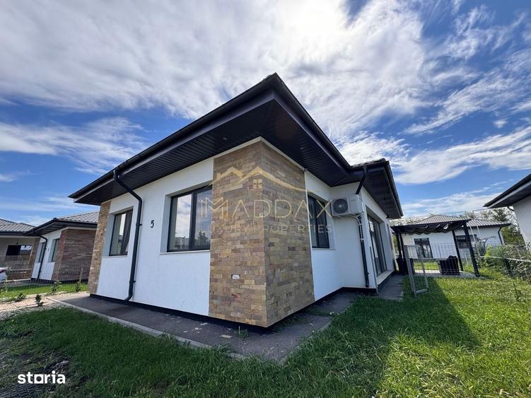 Casă cu 4 camere în Tamași