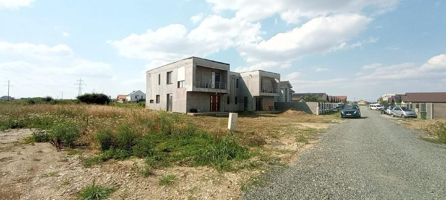 Duplex cu 3 camere cu Canalizare în Moșnița Nouă
