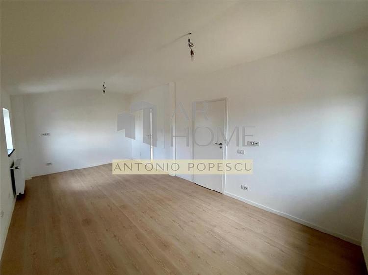 Duplex cu 4 camere cu Canalizare în Strejnicu