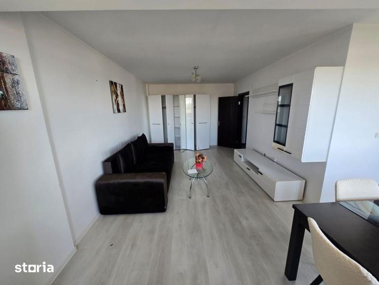 Apartament cu 3 camere în Craiovei