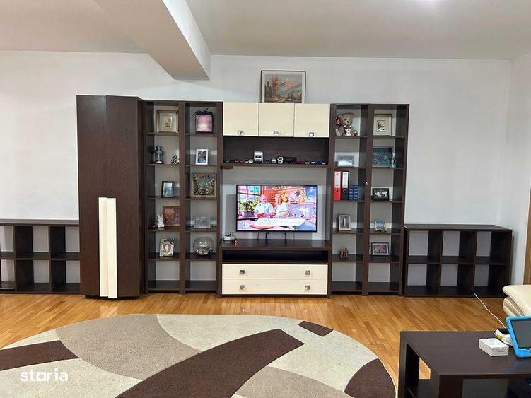 Apartament cu 2 camere în Central — fotografia 3